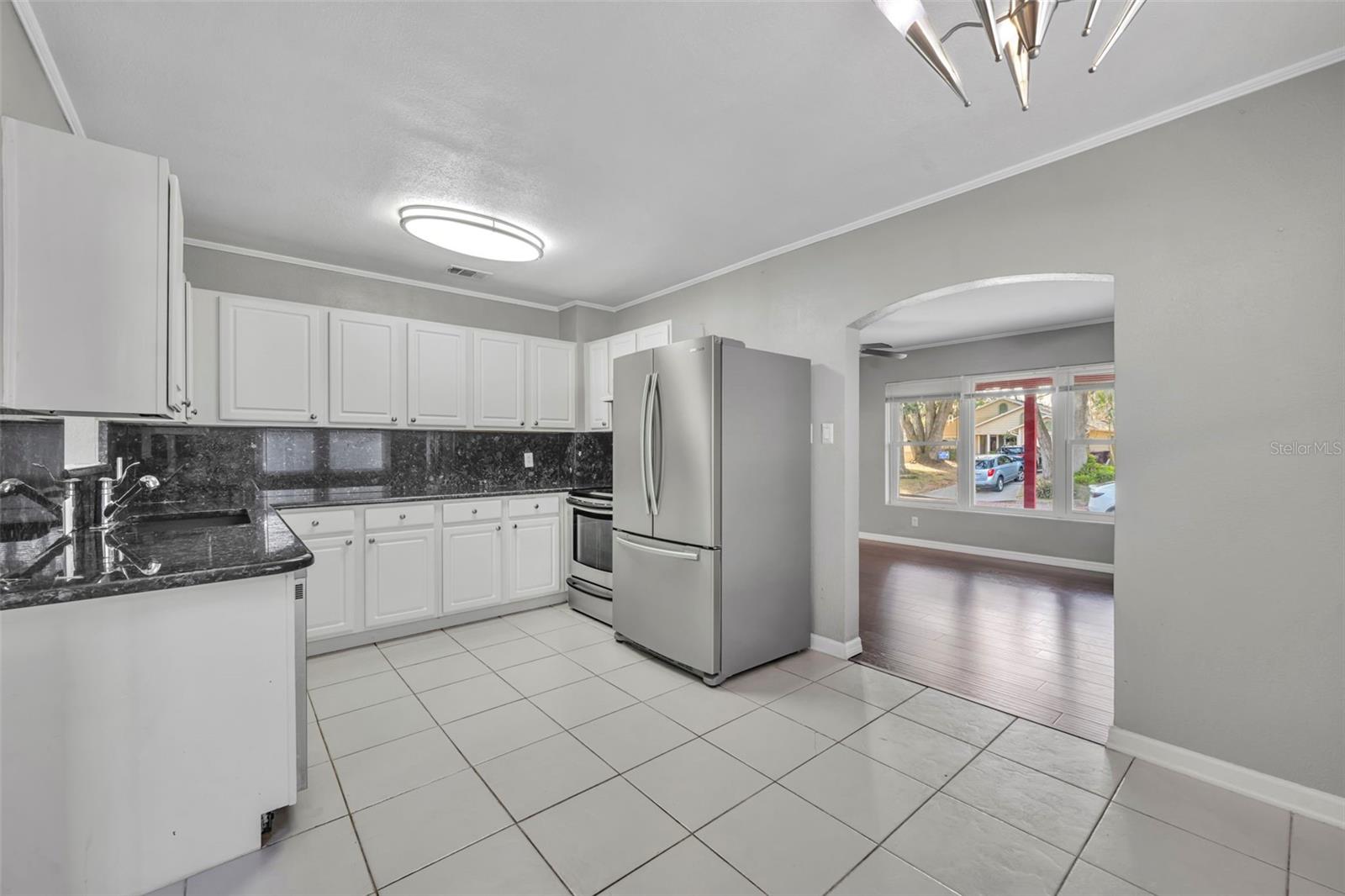 Image 10 of 31 For 1811 Park Lake Street