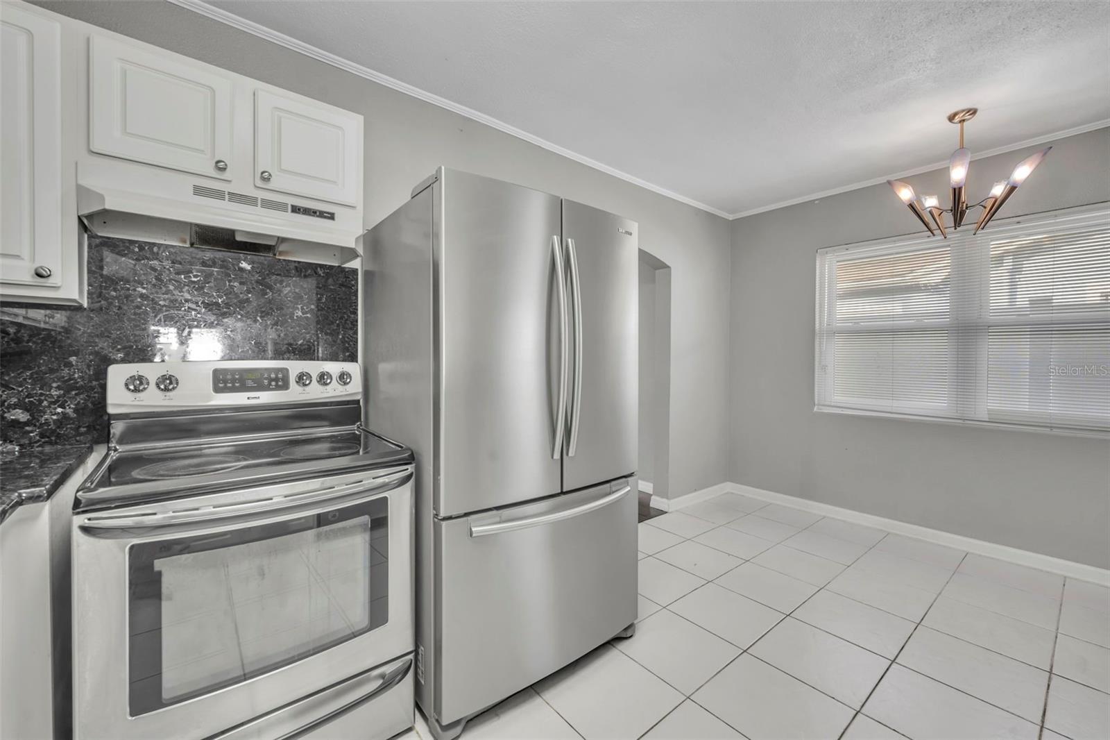 Image 14 of 31 For 1811 Park Lake Street