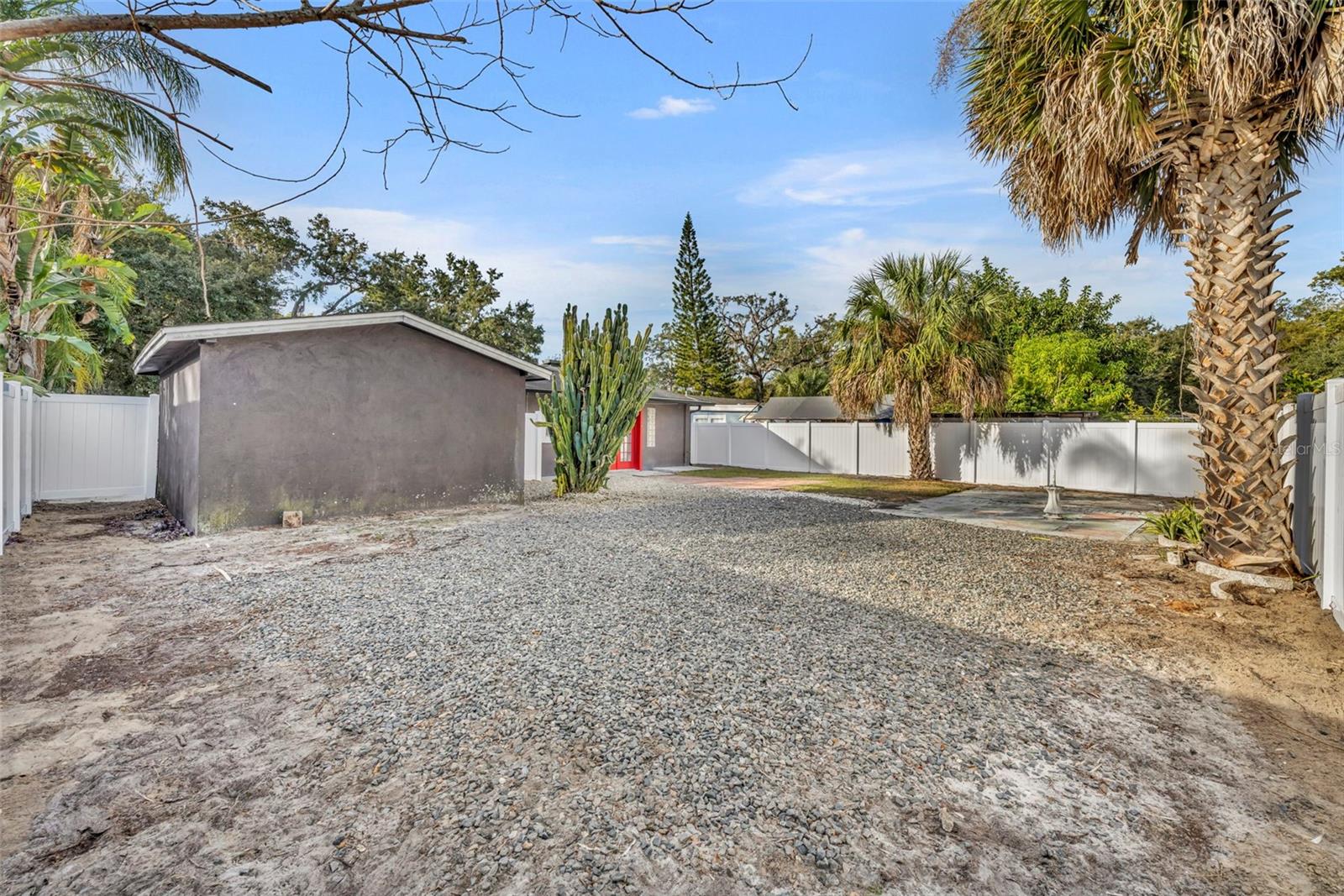 Image 30 of 31 For 1811 Park Lake Street