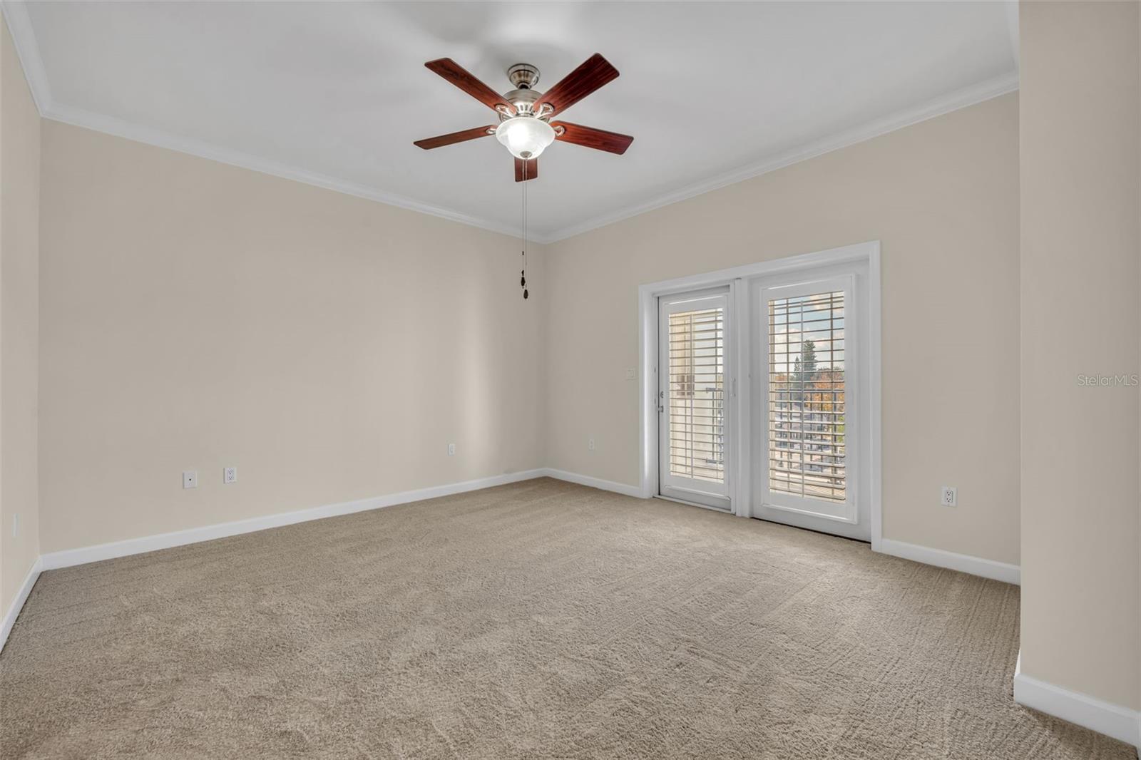 Image 19 of 32 For 2305 Edgewater Drive 1408