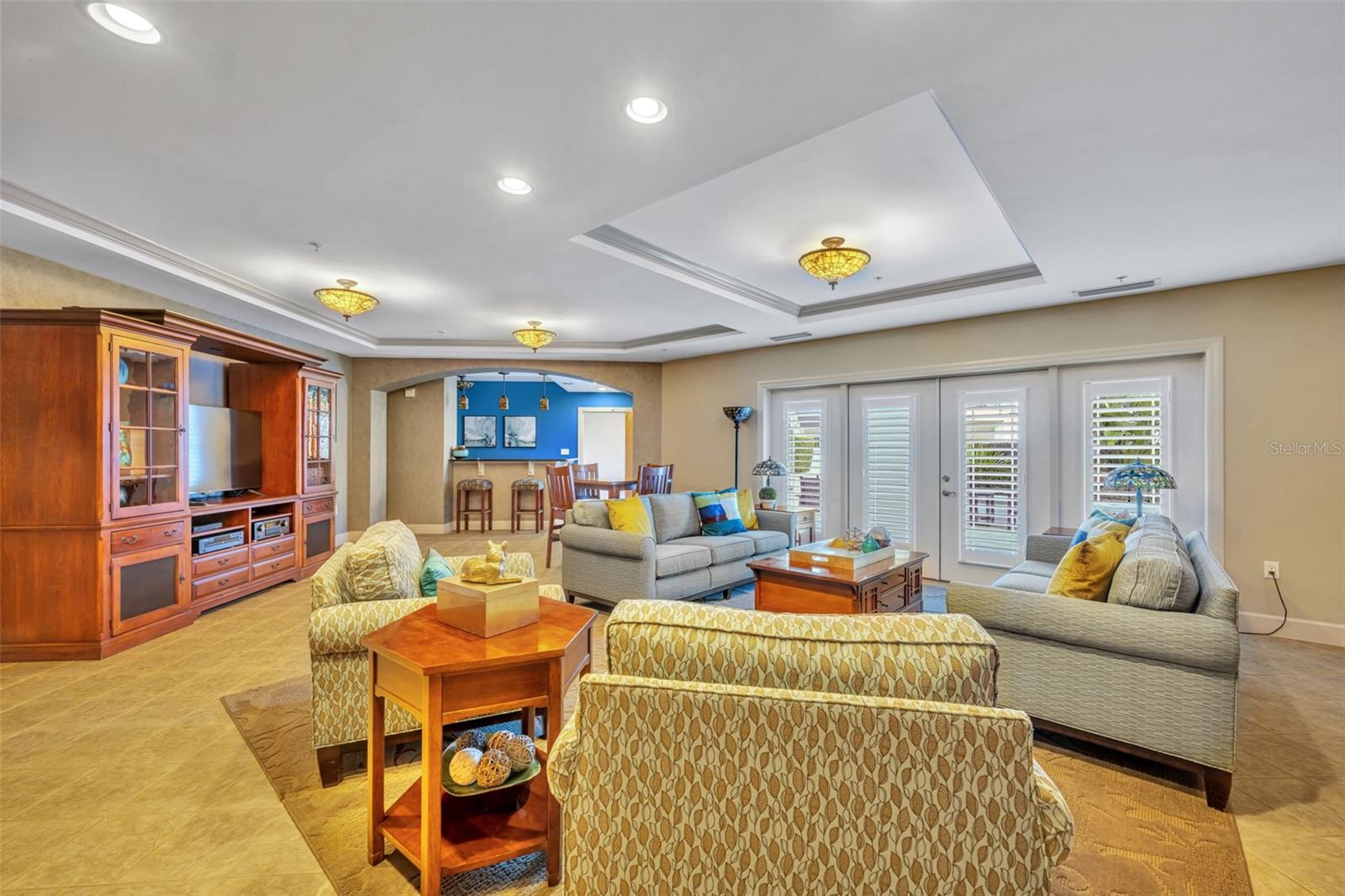 Image 29 of 32 For 2305 Edgewater Drive 1408