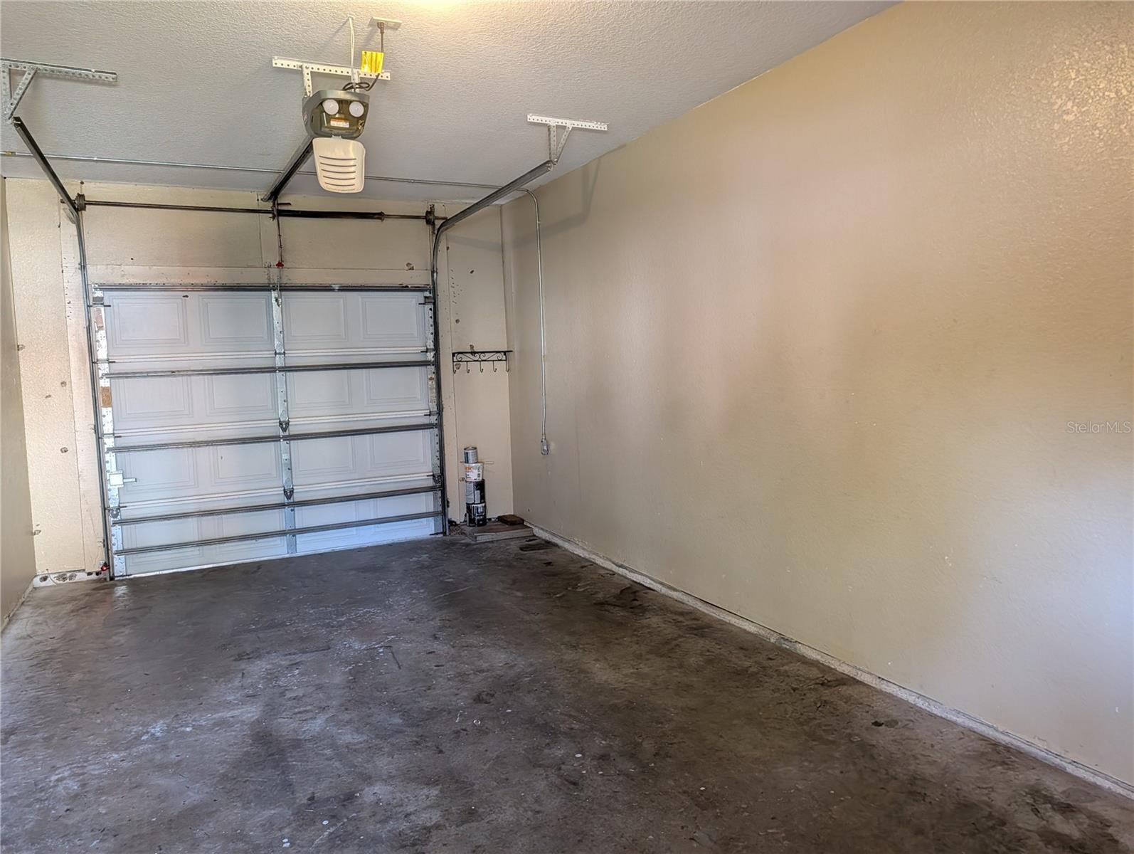 Image 35 of 47 For 6017 Westgate Drive 911