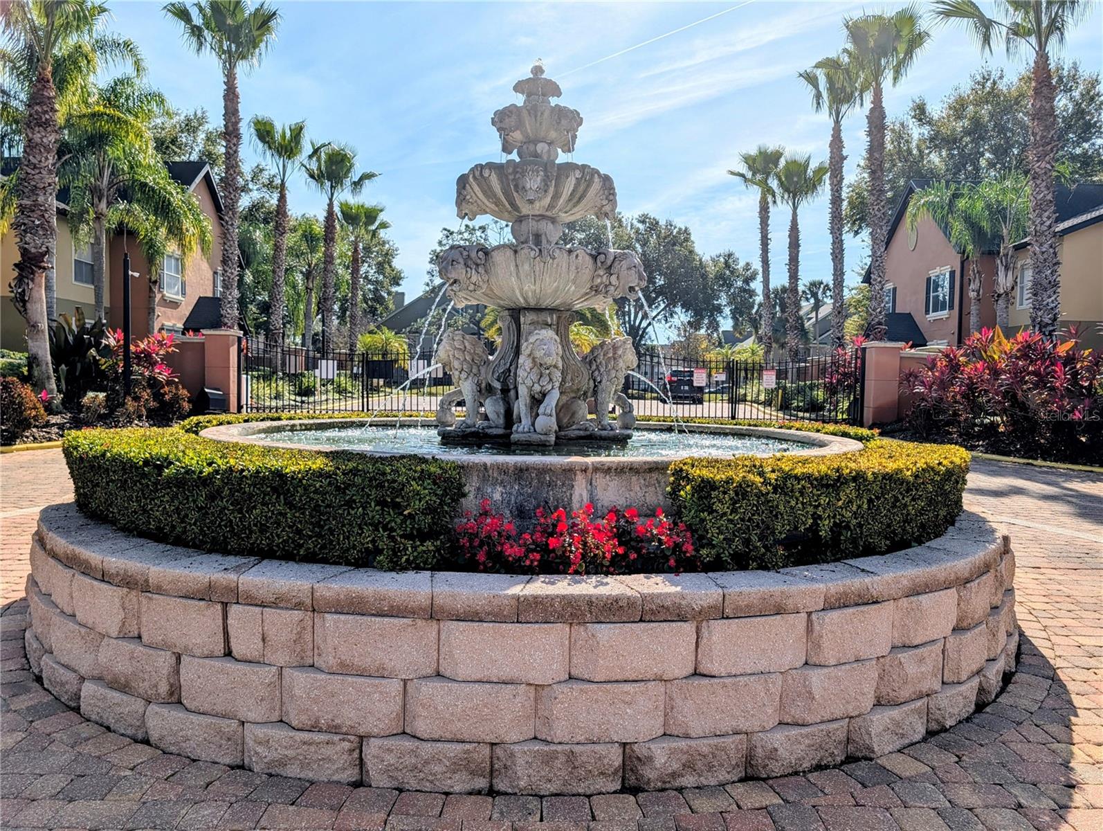 Image 38 of 47 For 6017 Westgate Drive 911