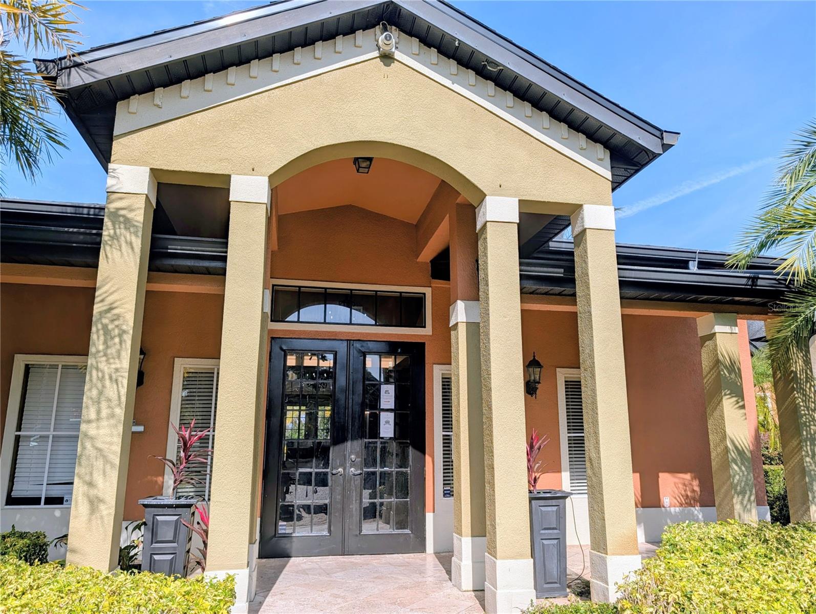 Image 39 of 47 For 6017 Westgate Drive 911