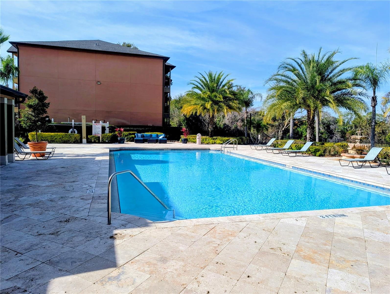 Image 40 of 47 For 6017 Westgate Drive 911