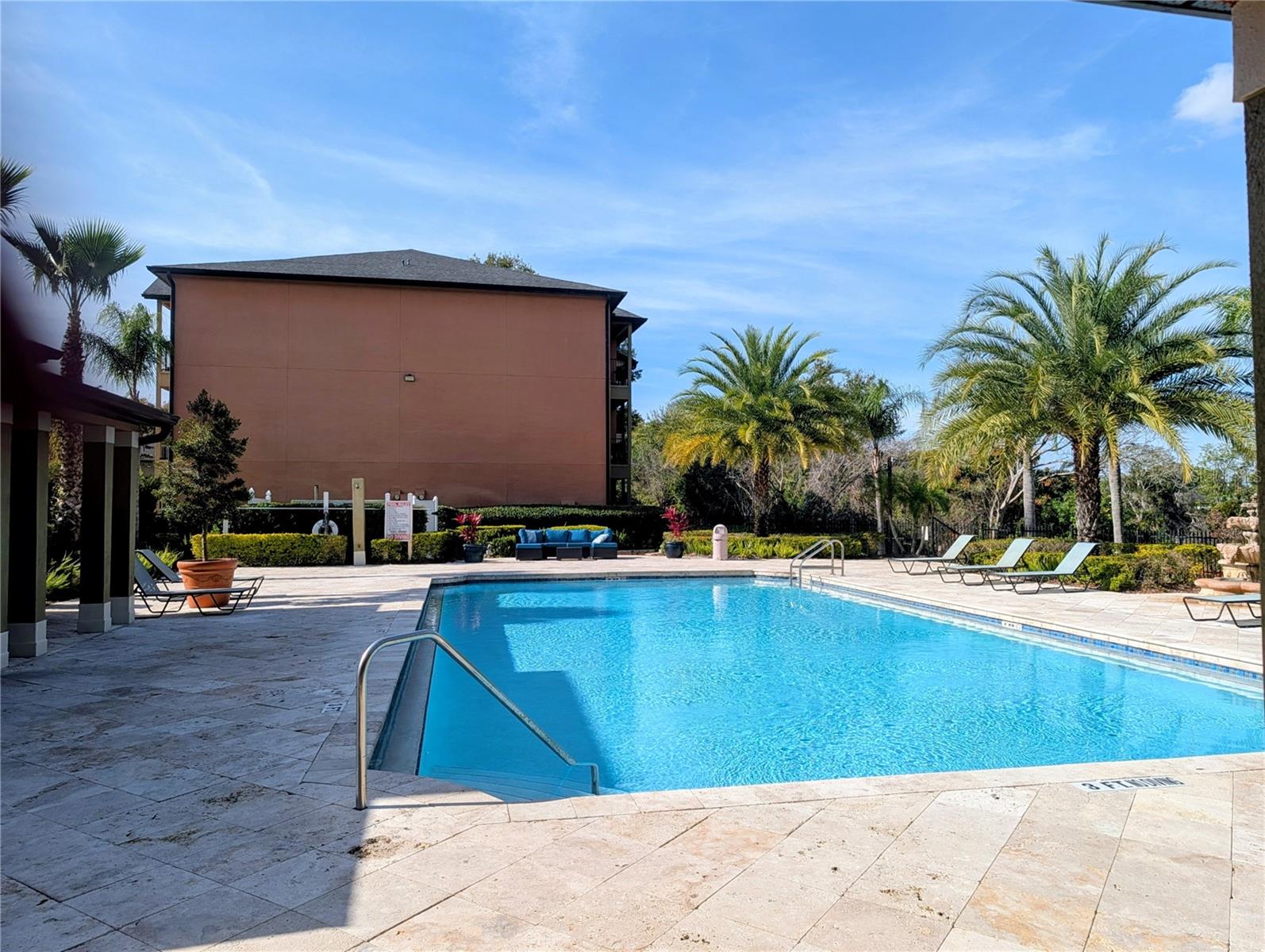 Image 42 of 47 For 6017 Westgate Drive 911