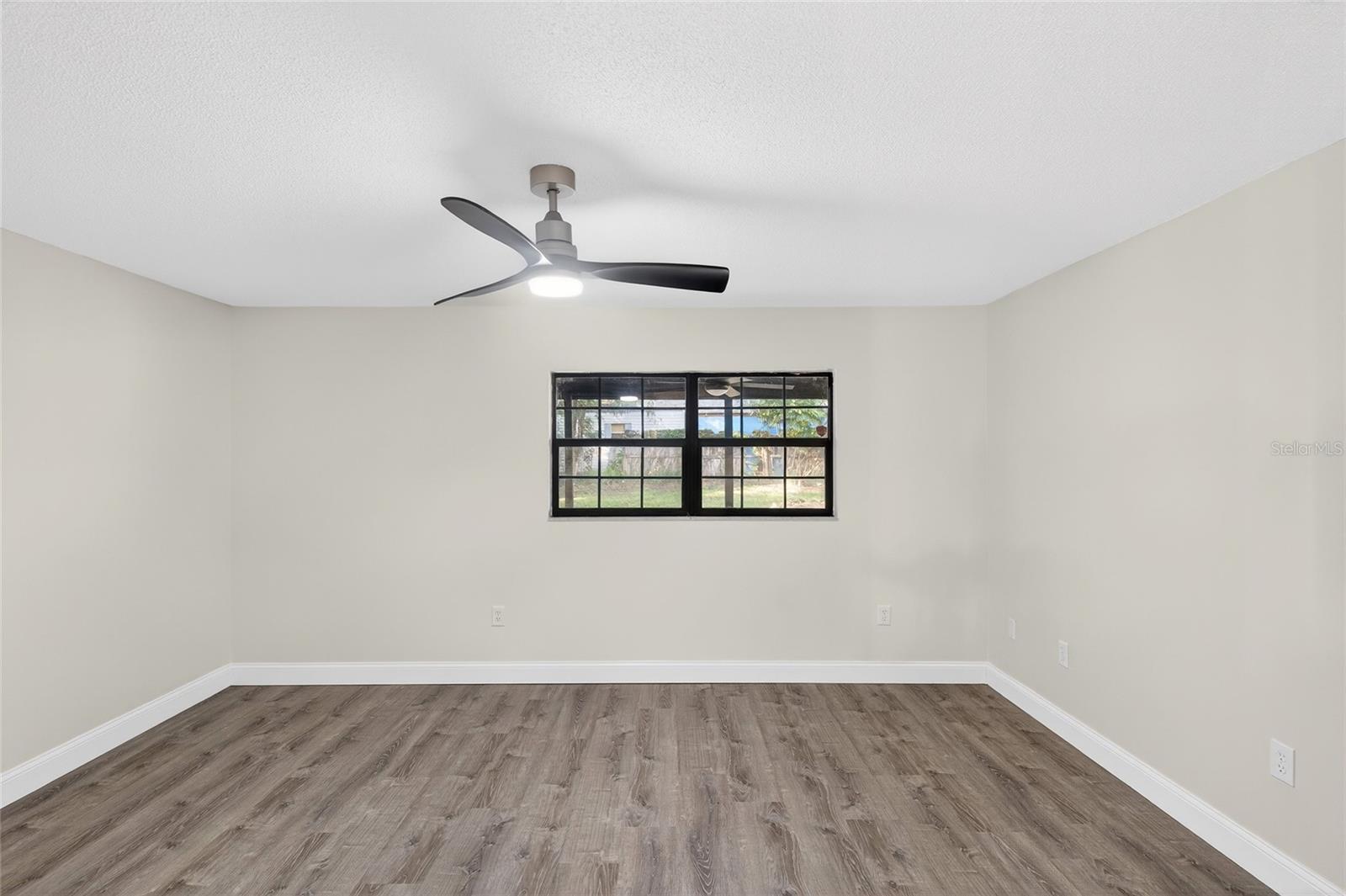 Image 18 of 47 For 303 Fountain Street