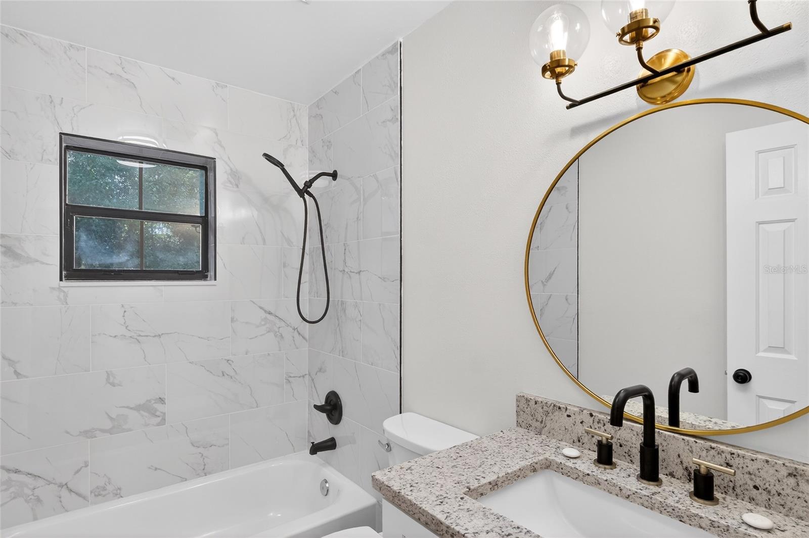 Image 21 of 47 For 303 Fountain Street