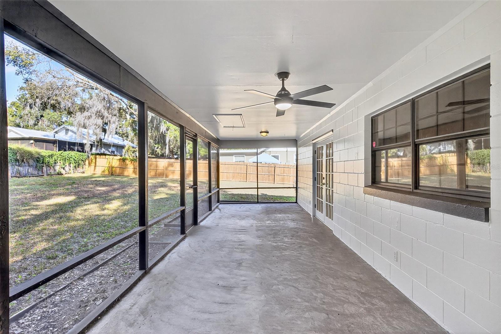 Image 31 of 47 For 303 Fountain Street