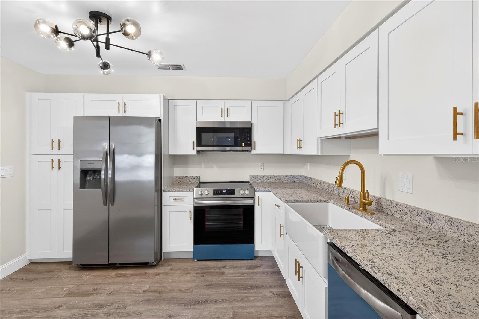 Image 8 of 47 For 303 Fountain Street