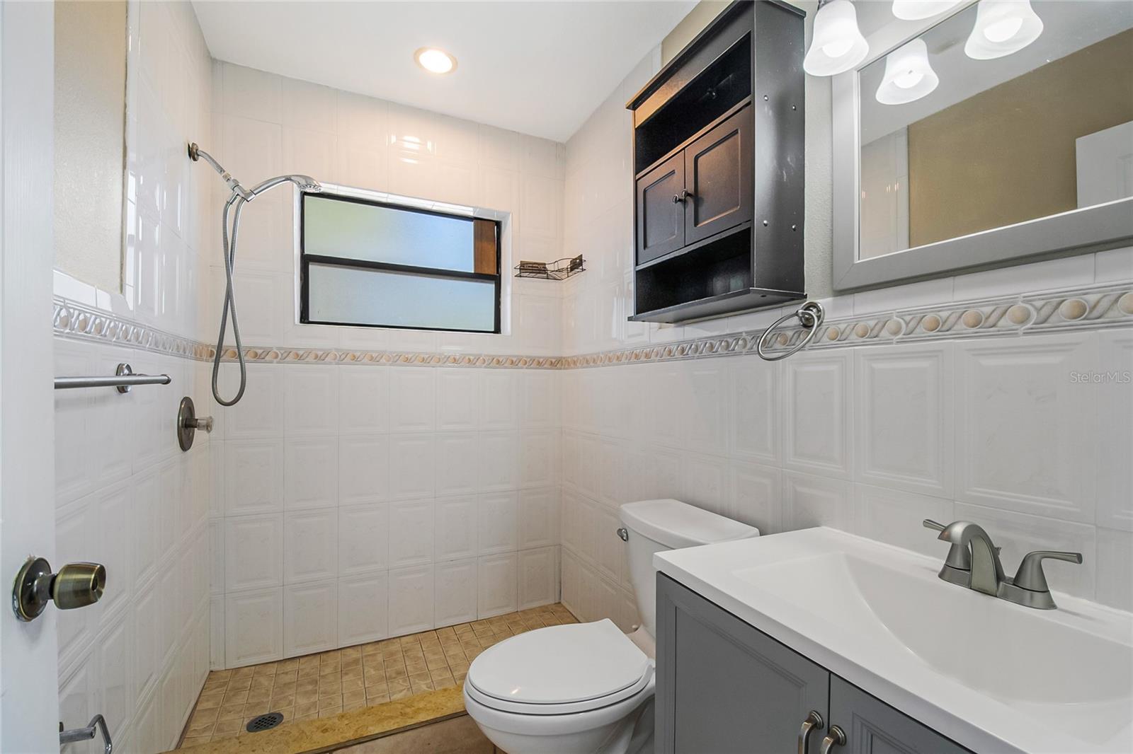 Image 14 of 43 For 1503 Lund Avenue