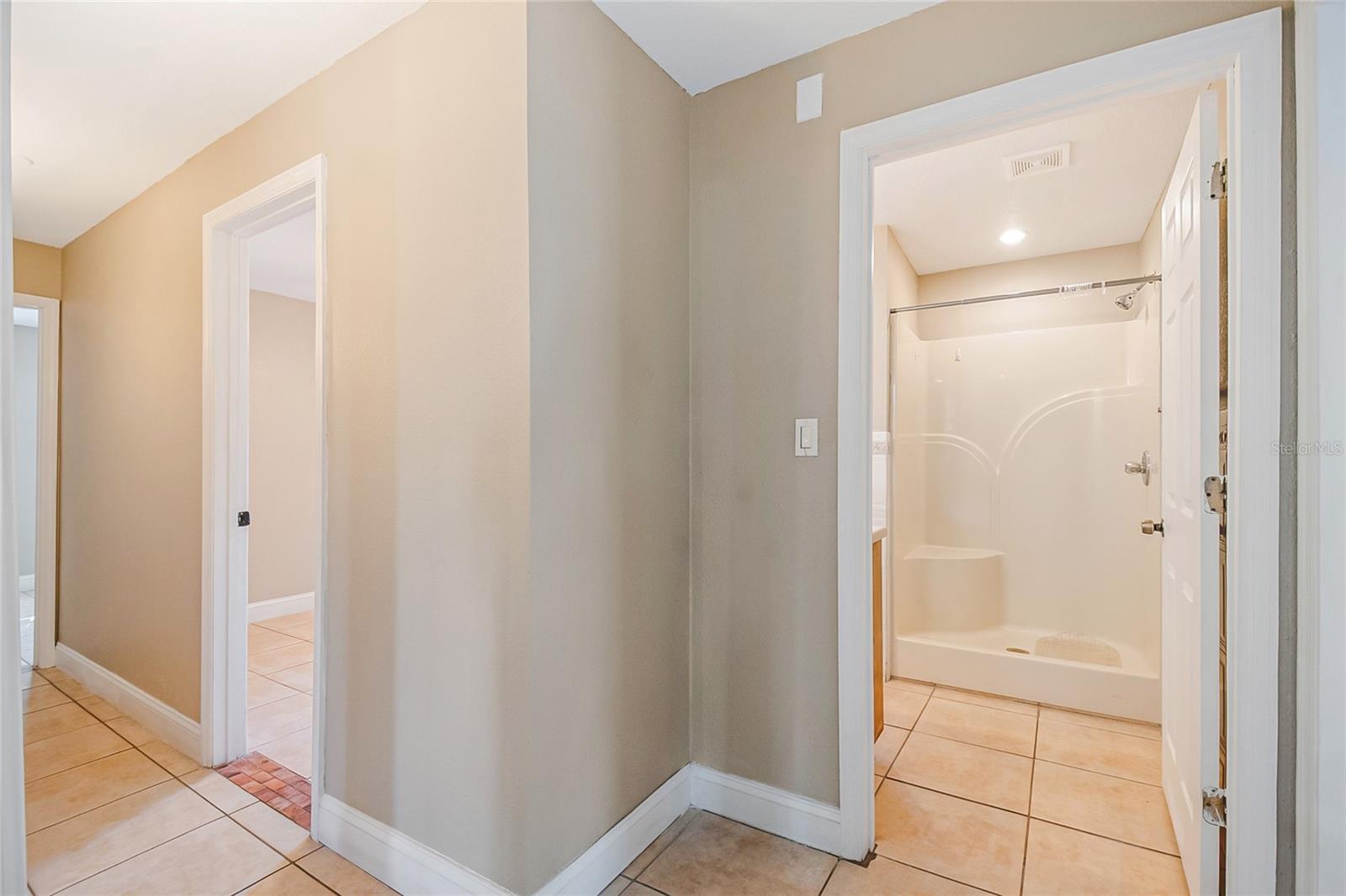 Image 25 of 43 For 1503 Lund Avenue