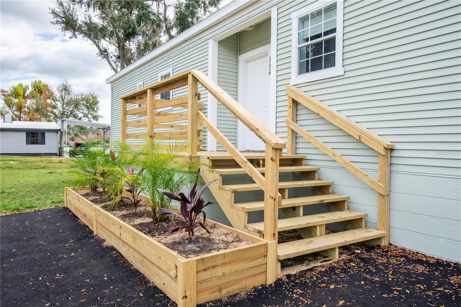 Image 4 of 29 For 17510 Rain Tree Court