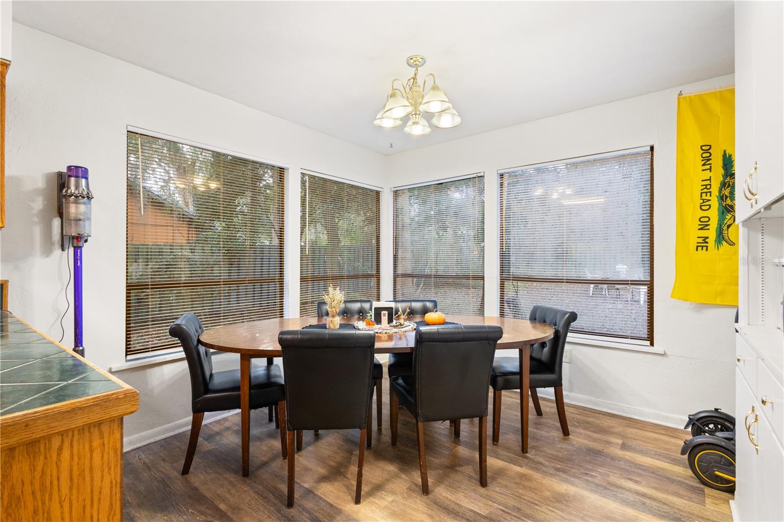 Image 32 of 48 For 20 24th Street