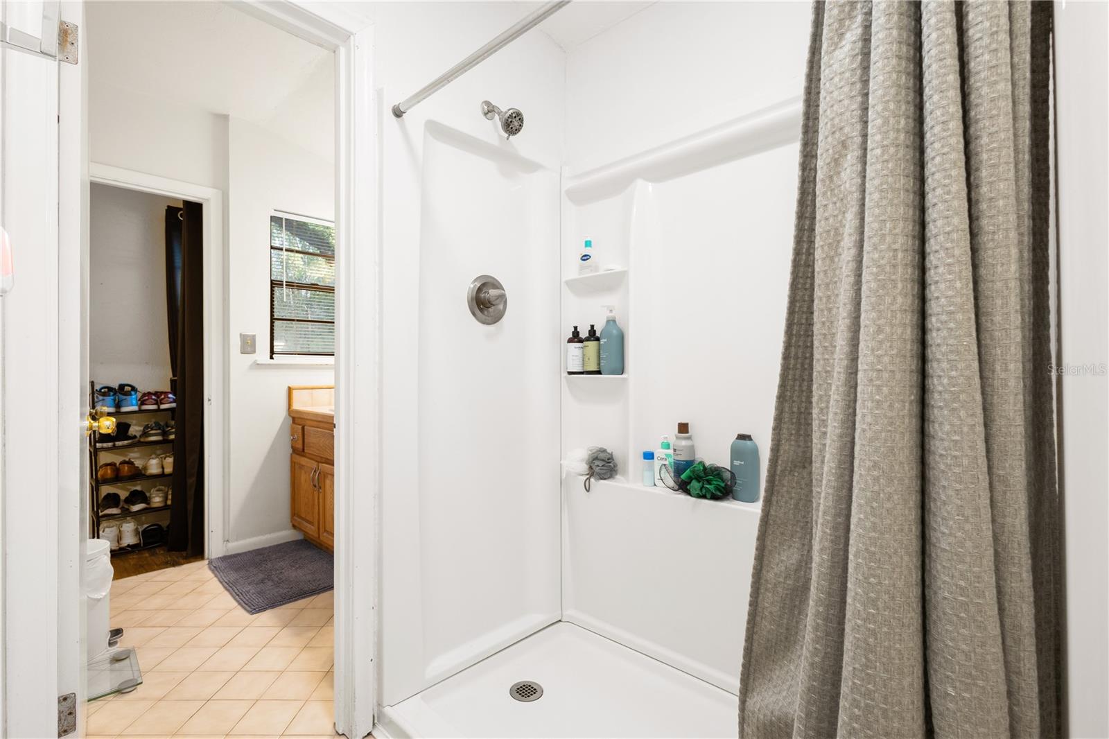 Image 34 of 48 For 20 24th Street