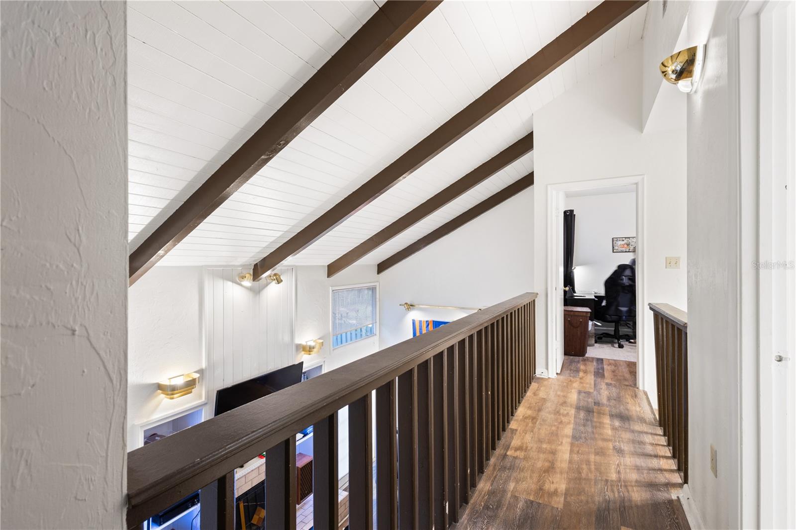 Image 37 of 48 For 20 24th Street