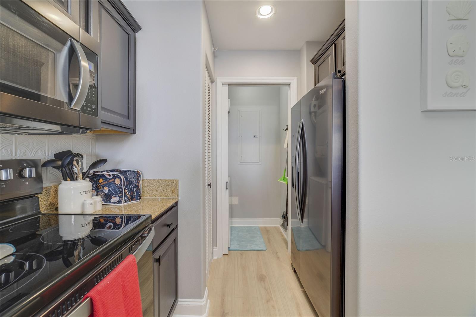 Image 18 of 37 For 13427 Blue Heron Beach Drive 1805