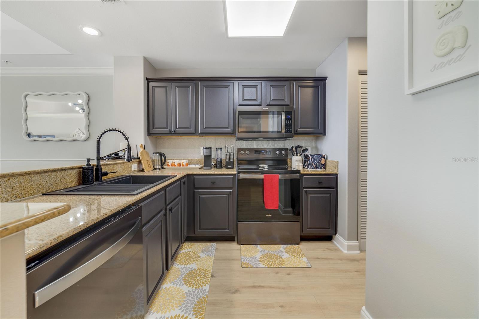 Image 20 of 37 For 13427 Blue Heron Beach Drive 1805