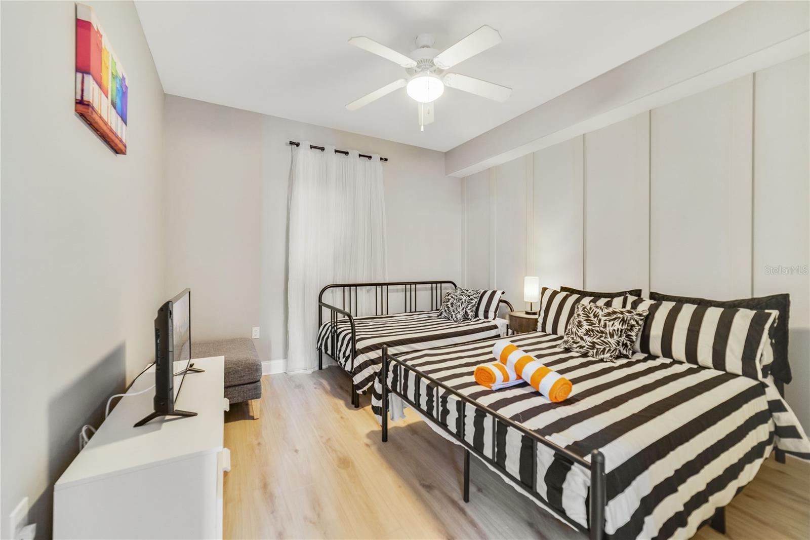 Image 30 of 37 For 13427 Blue Heron Beach Drive 1805