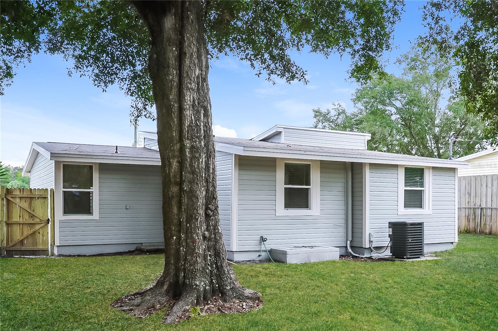 Image 15 of 16 For 2428 Maple Avenue