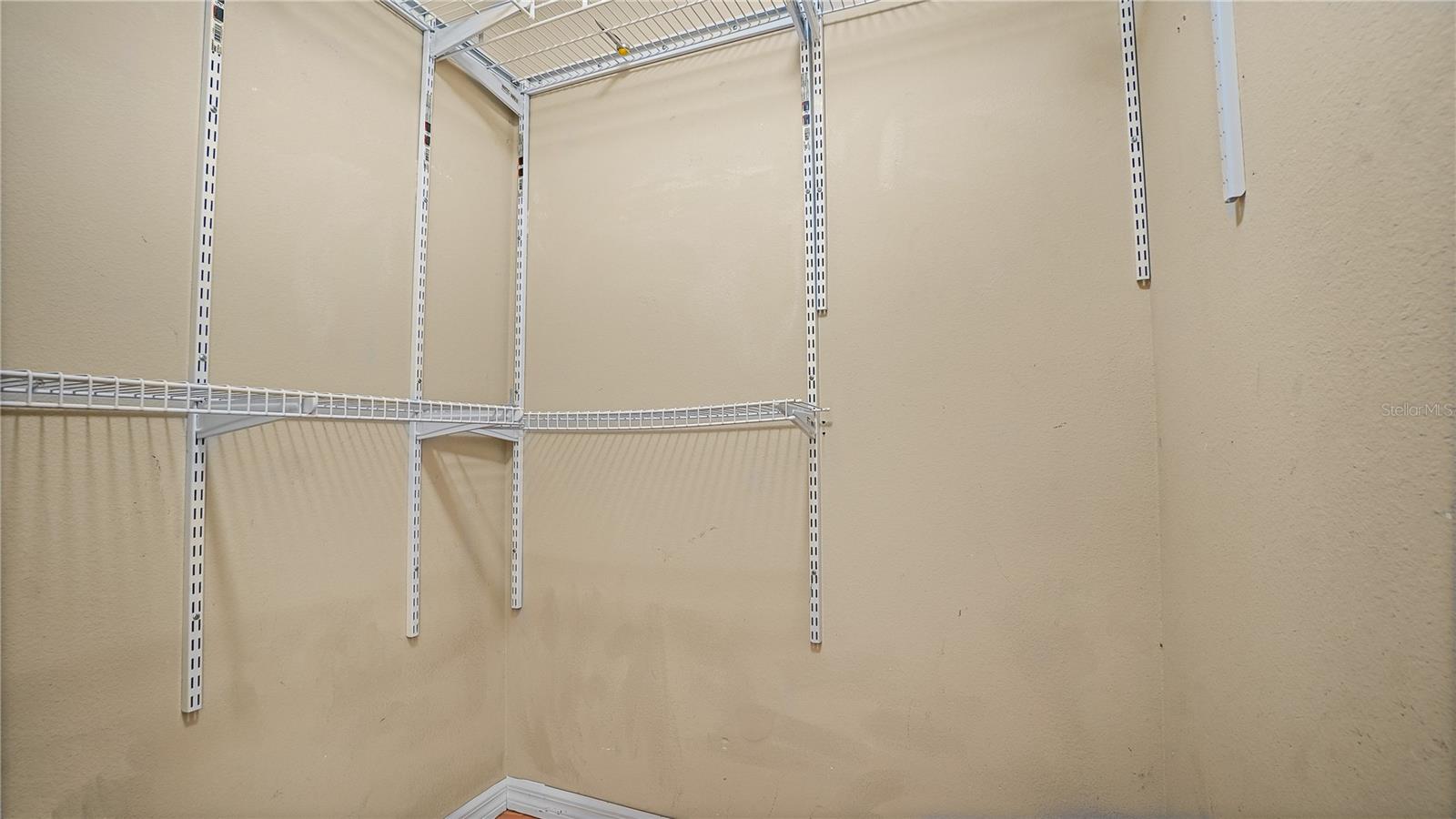 Image 38 of 57 For 820 Westbrook Terrace