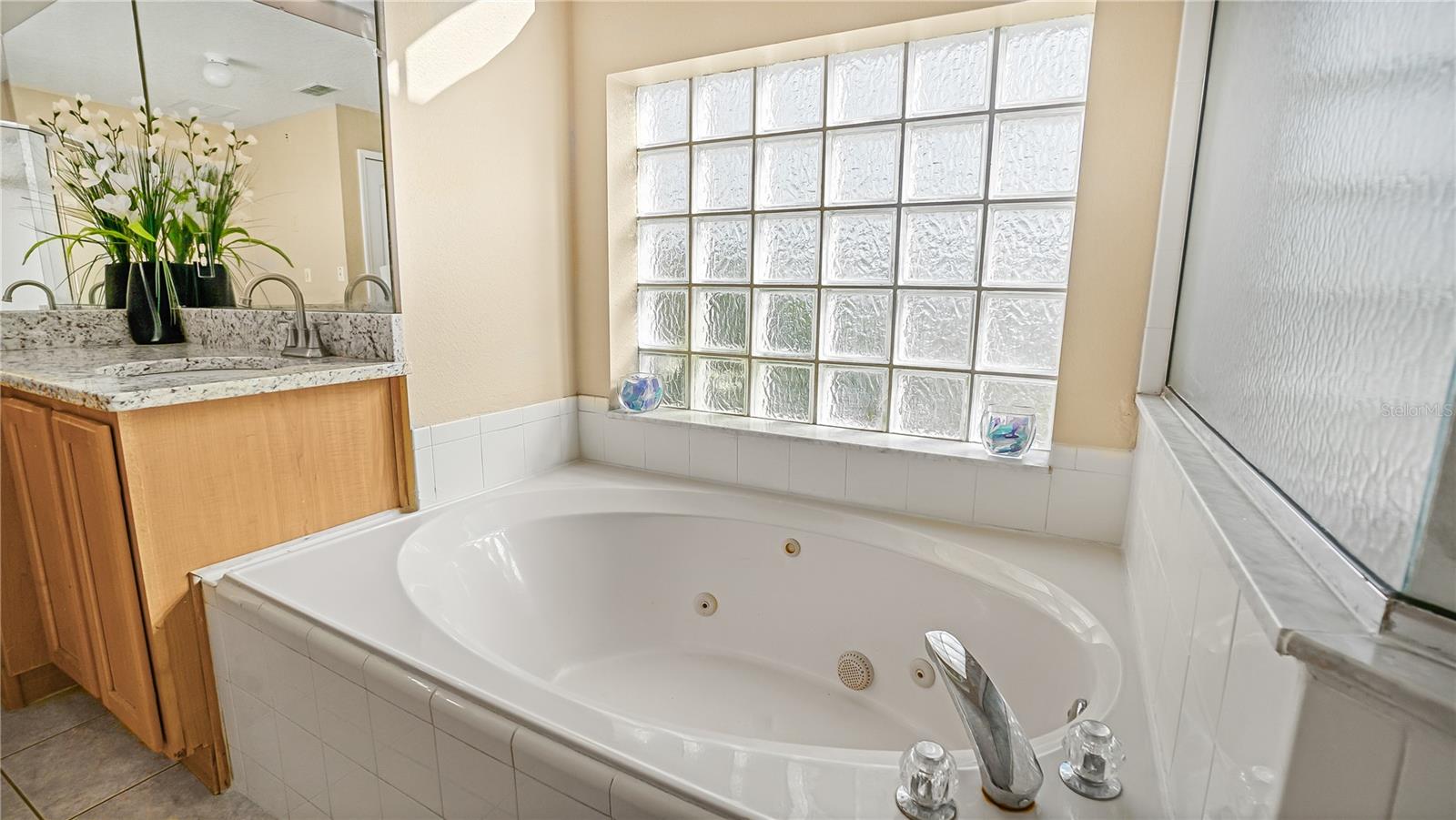 Image 44 of 57 For 820 Westbrook Terrace