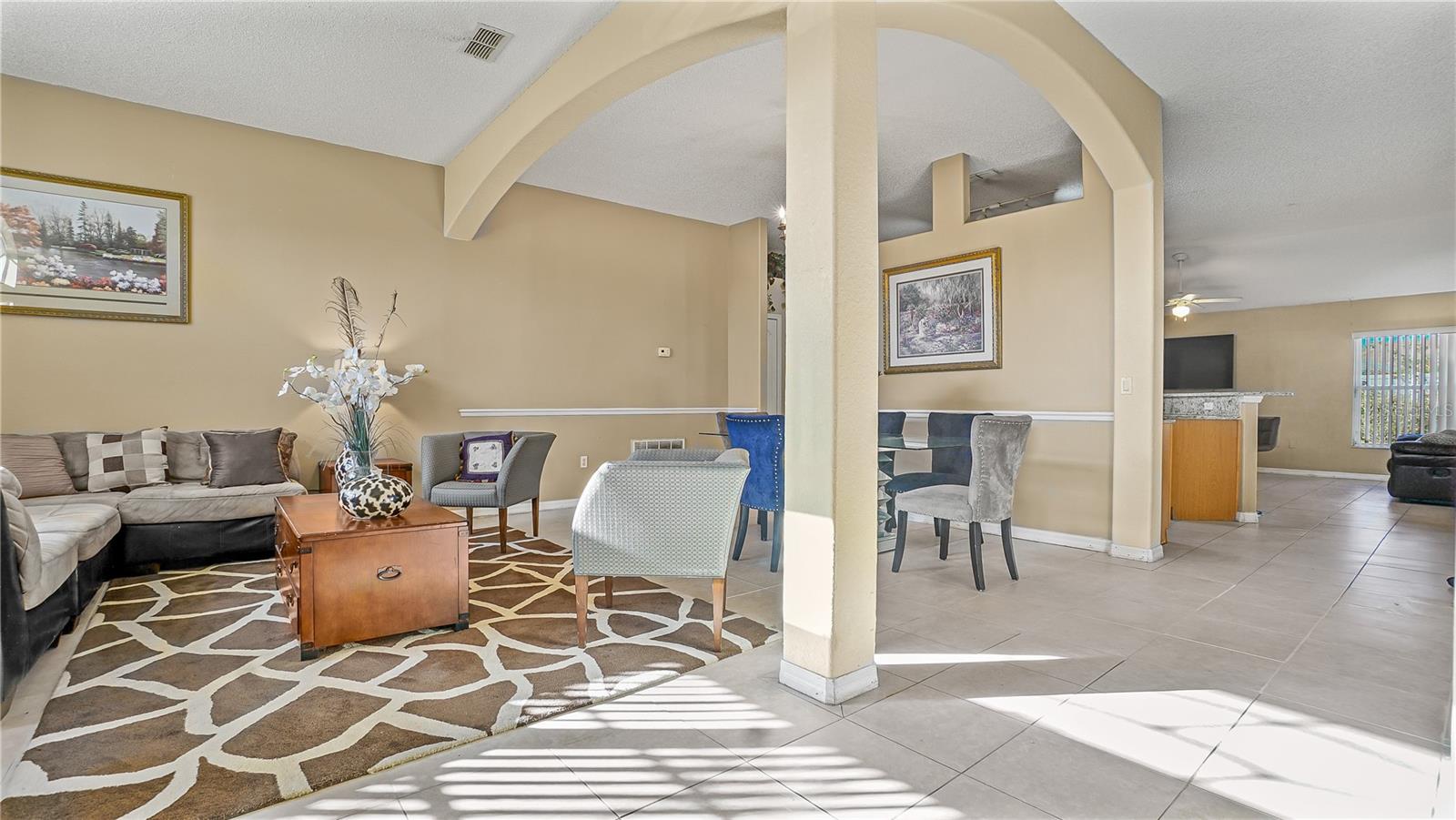 Image 6 of 57 For 820 Westbrook Terrace