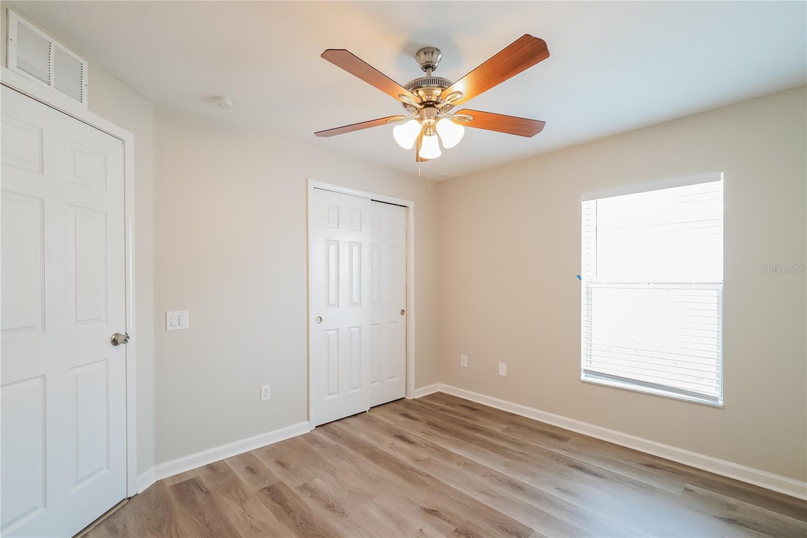 Image 11 of 16 For 521 Painted Leaf Drive