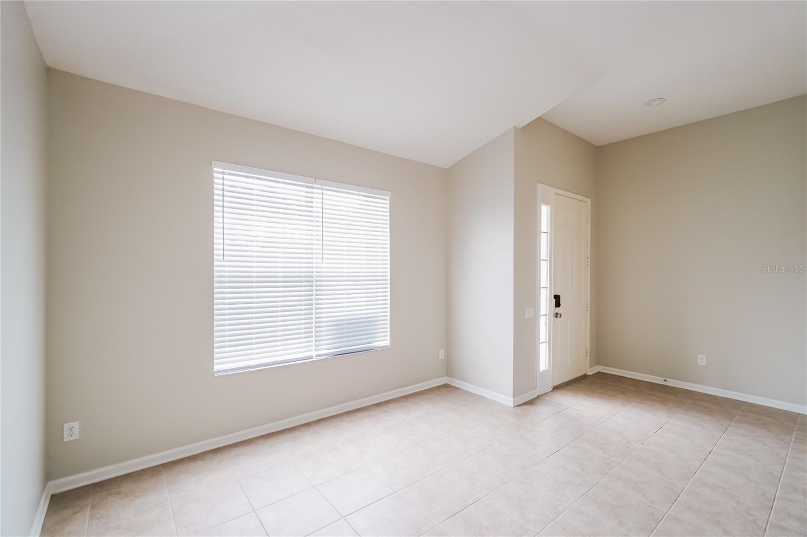 Image 6 of 16 For 521 Painted Leaf Drive