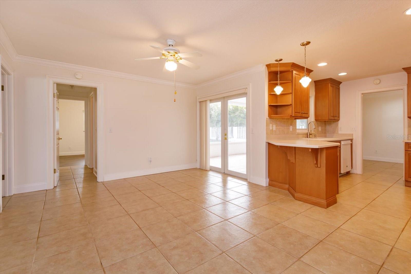 Image 10 of 45 For 326 Fitzhugh Road