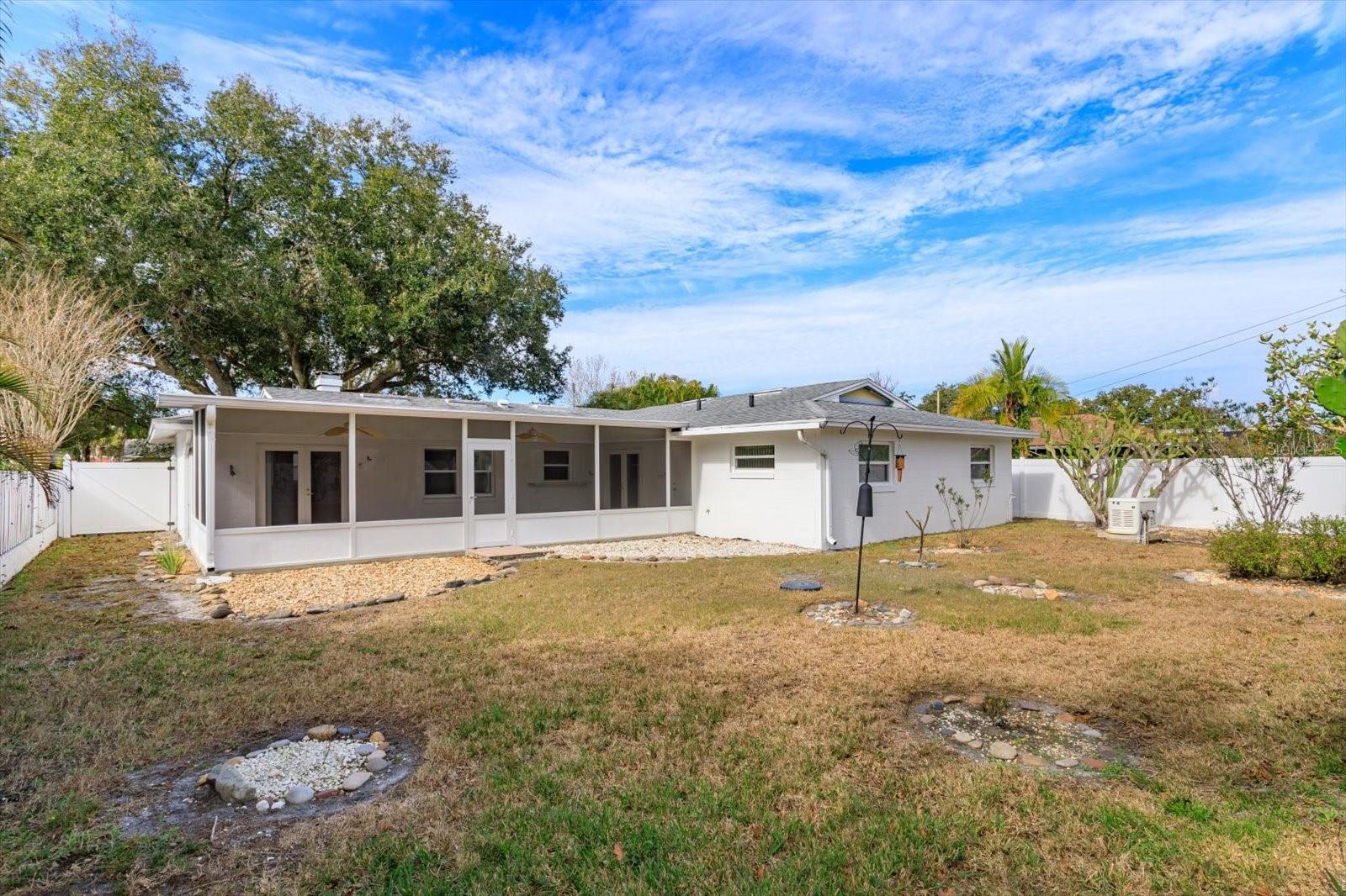 Image 25 of 45 For 326 Fitzhugh Road