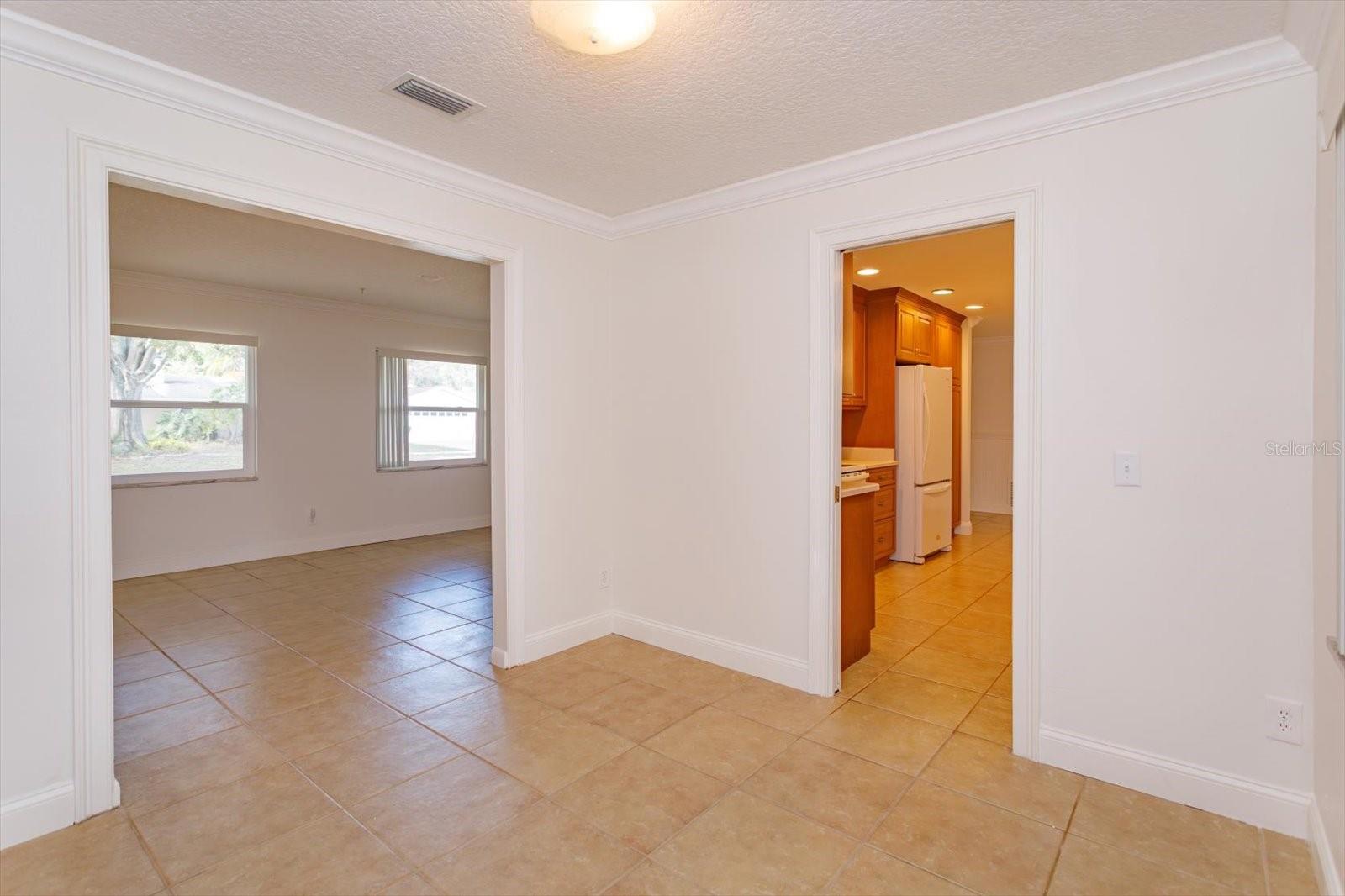 Image 6 of 45 For 326 Fitzhugh Road