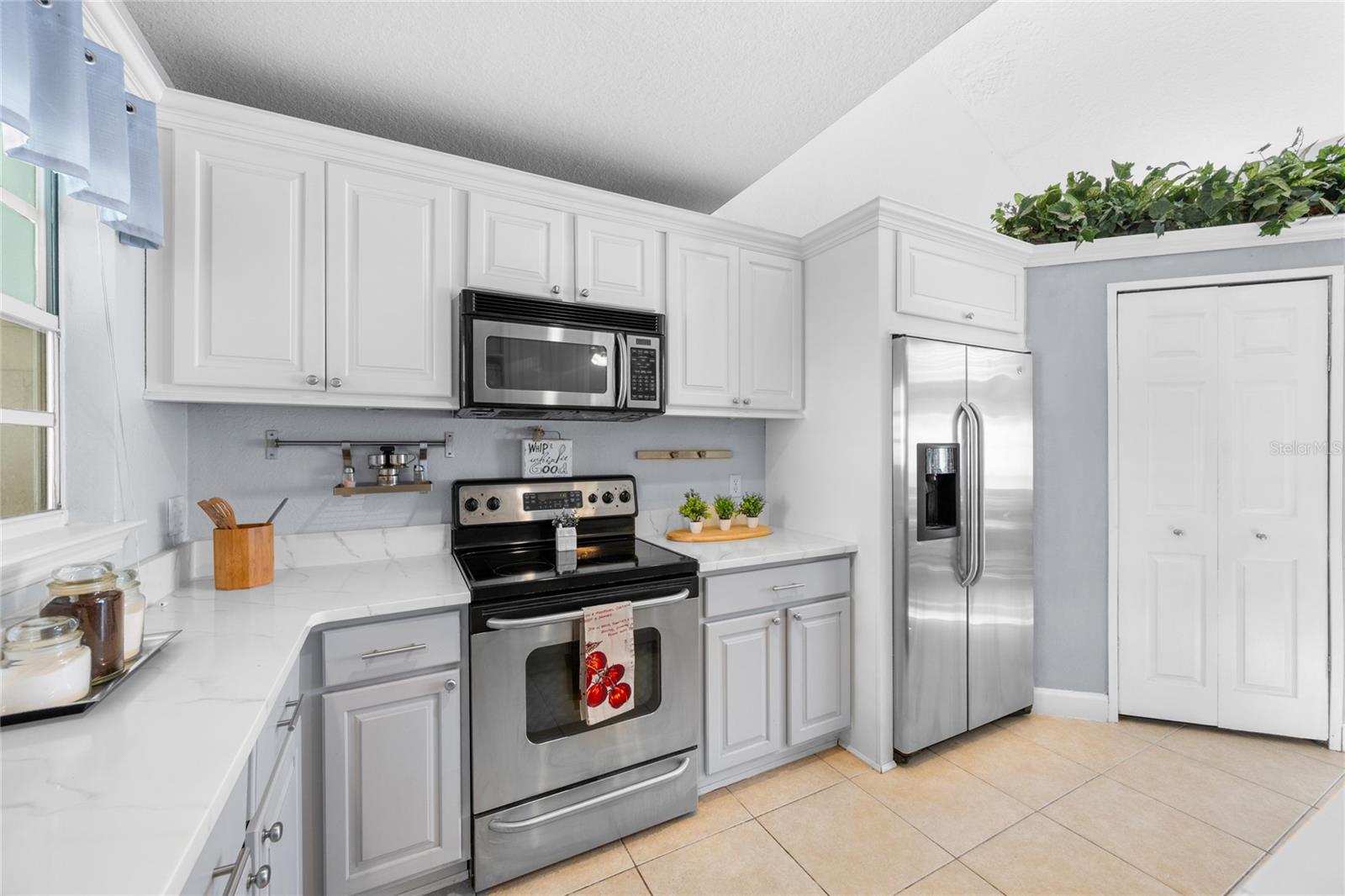 Image 7 of 40 For 1523 Farrindon Circle 1523