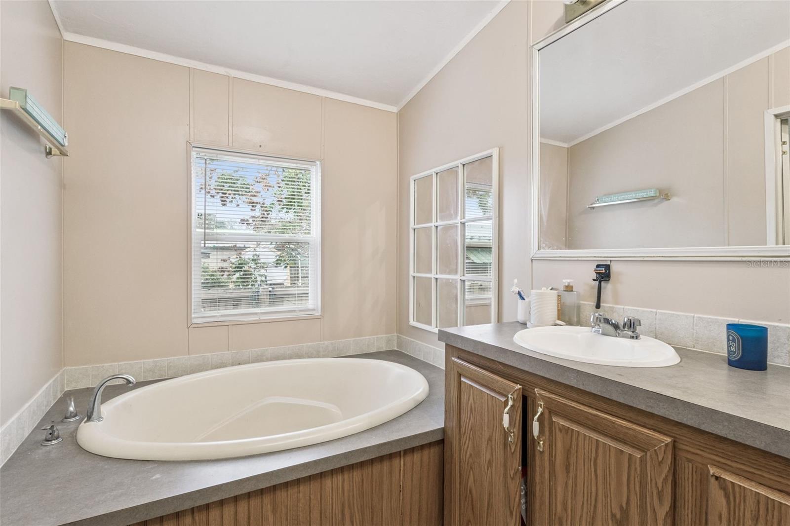 Image 17 of 21 For 4 Cayman Circle