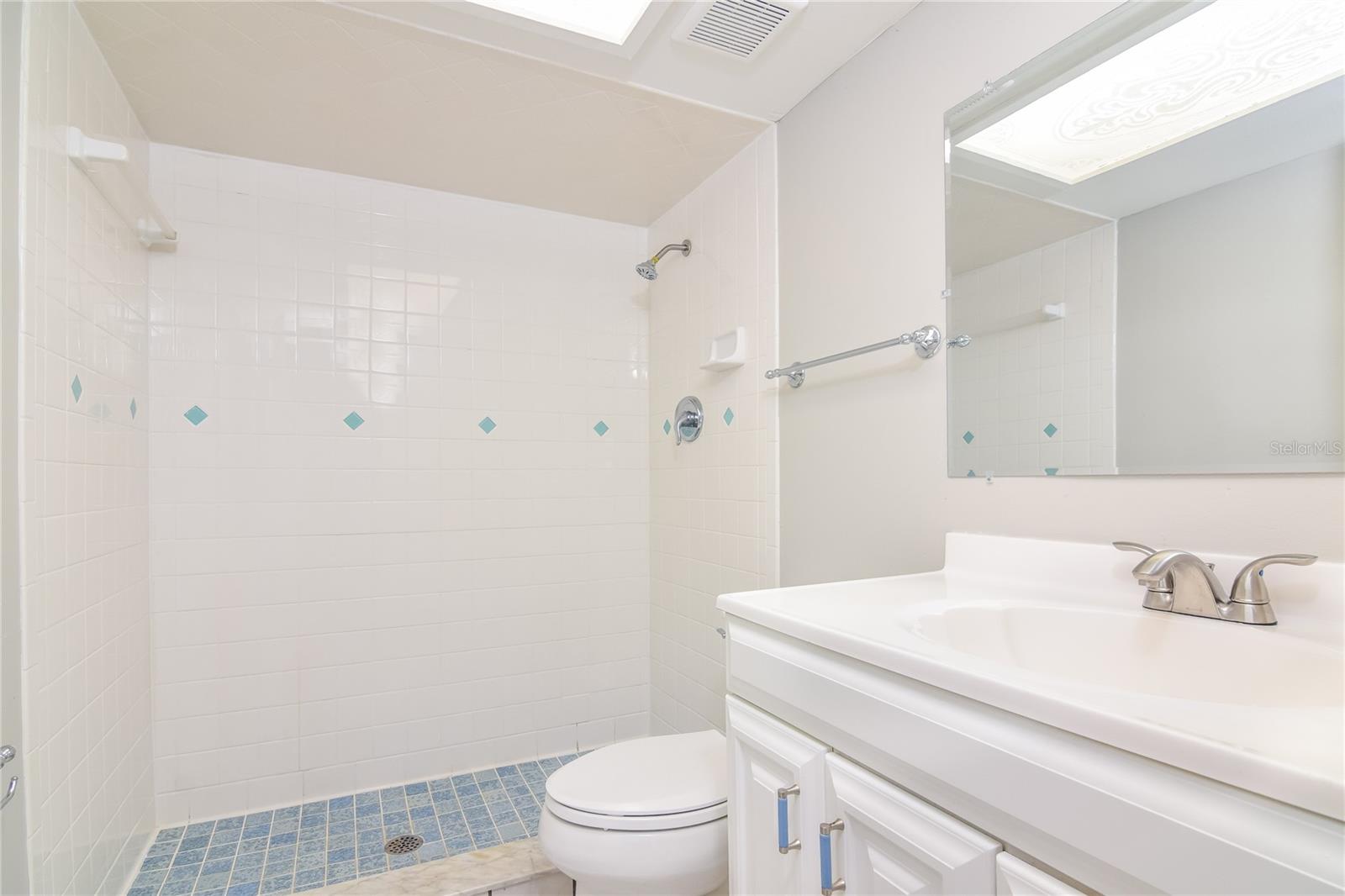 Image 13 of 16 For 8720 Christi Court