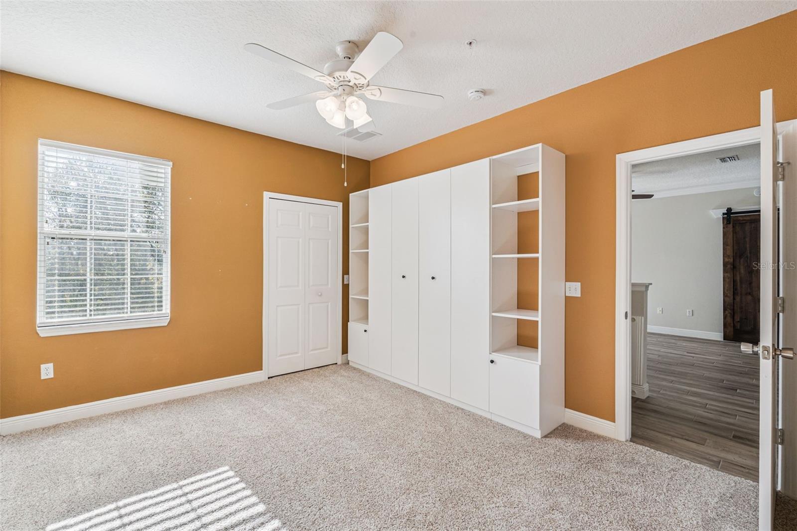 Image 18 of 42 For 316 Southern Pecan Circle 206