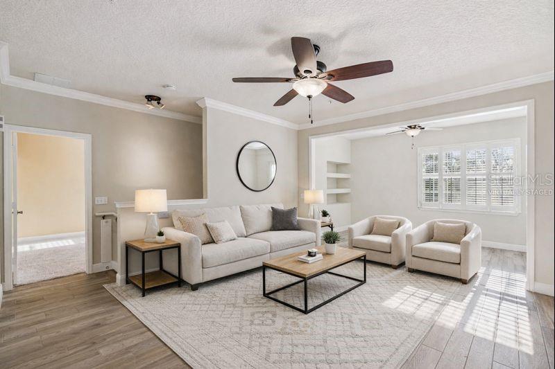 Image 3 of 42 For 316 Southern Pecan Circle 206