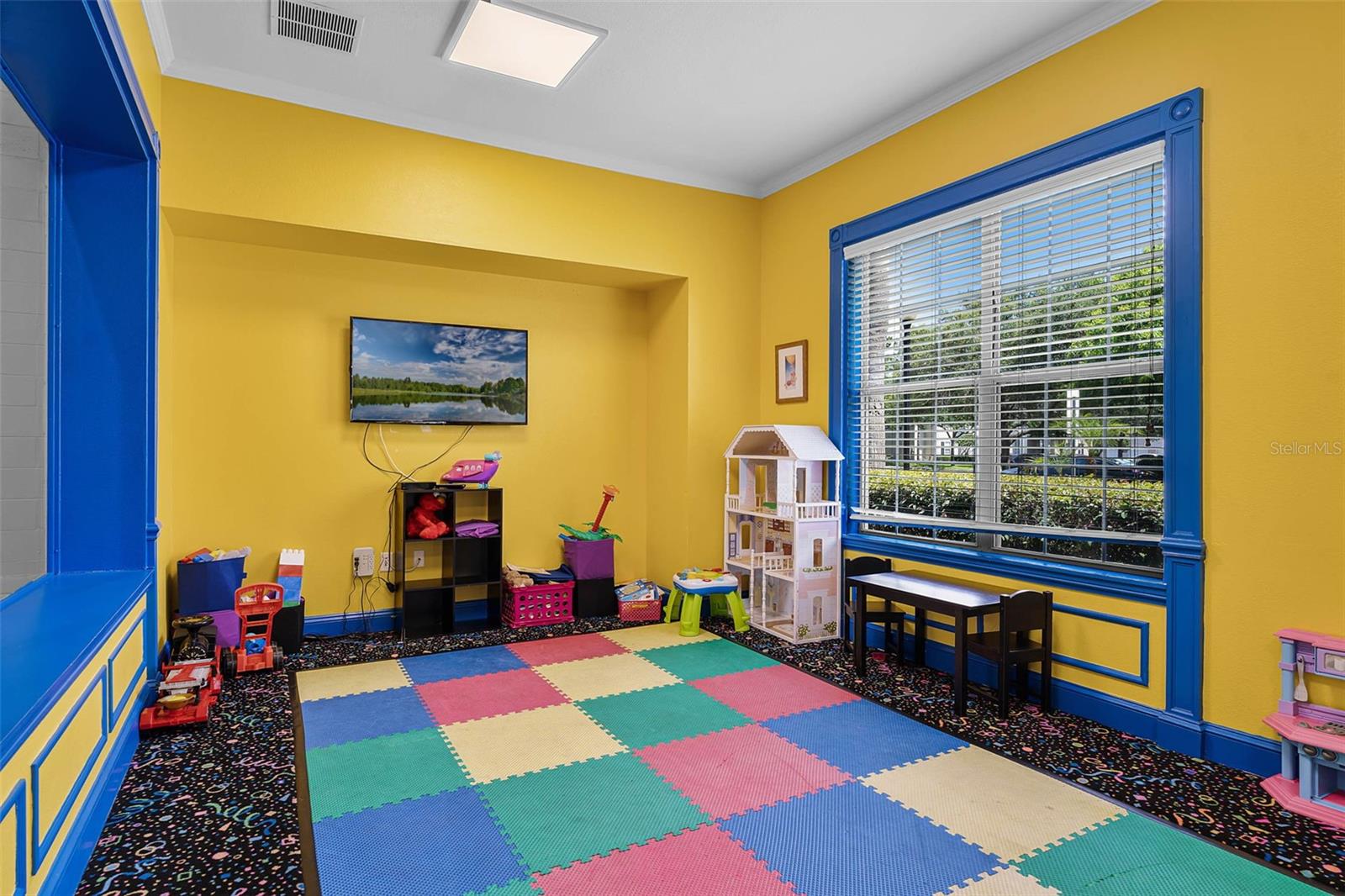 Image 30 of 42 For 316 Southern Pecan Circle 206