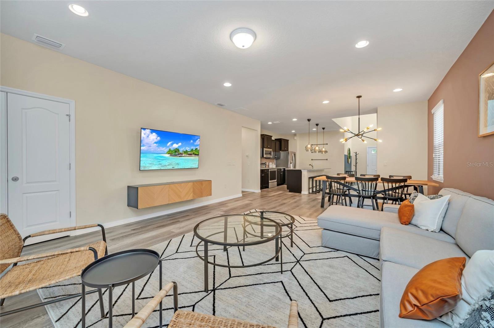 Image 13 of 59 For 1801 Nice Court