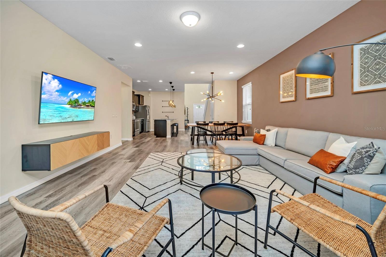 Image 14 of 59 For 1801 Nice Court