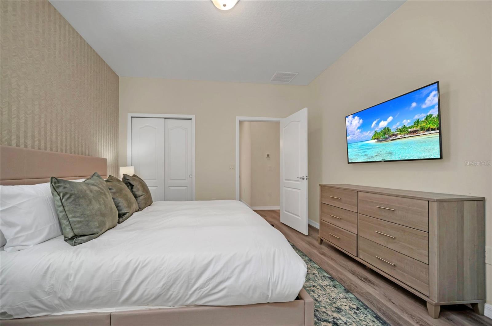 Image 28 of 59 For 1801 Nice Court