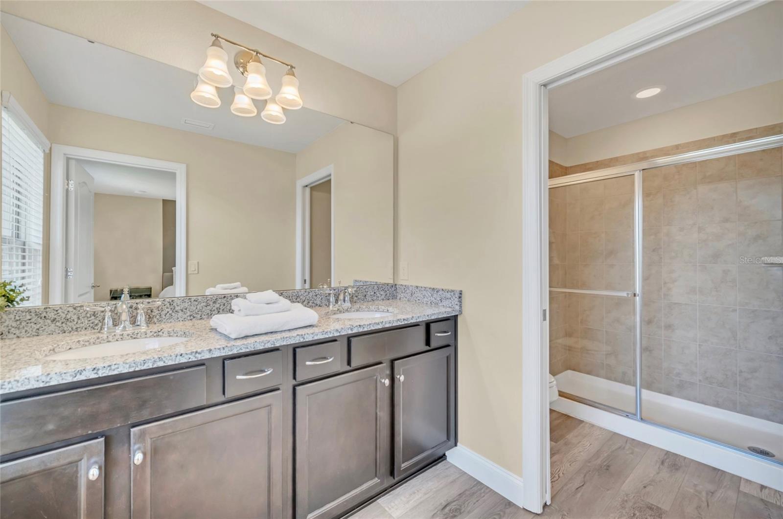 Image 34 of 59 For 1801 Nice Court