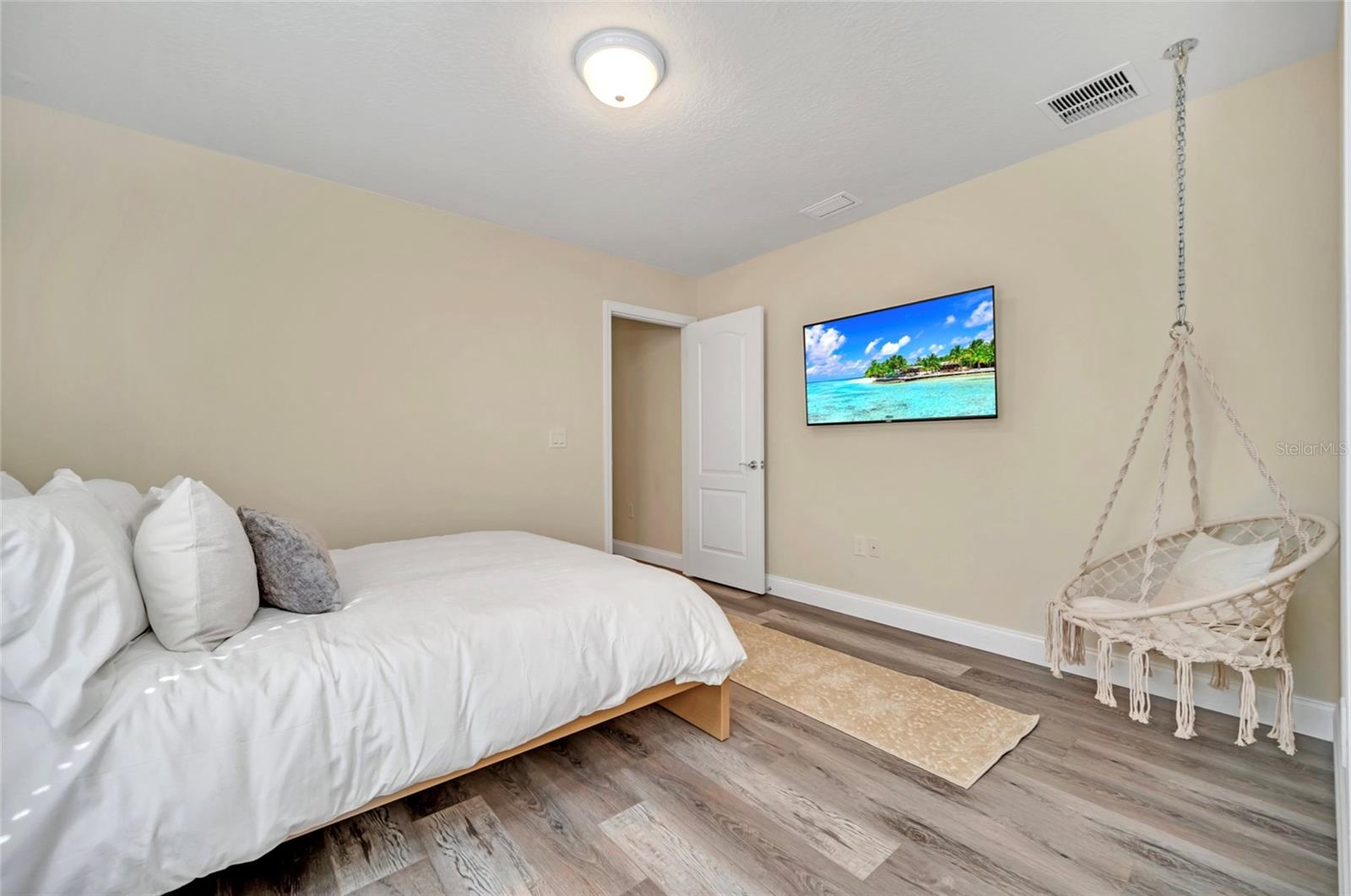 Image 37 of 59 For 1801 Nice Court