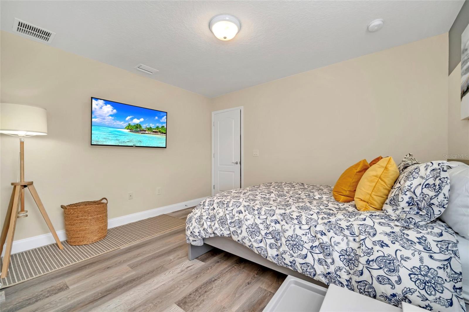 Image 40 of 59 For 1801 Nice Court