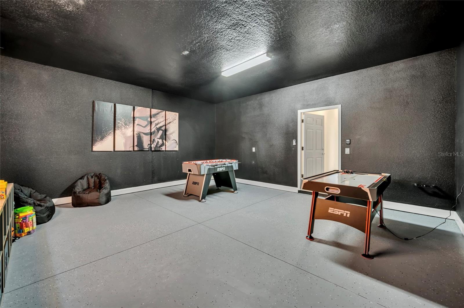 Image 50 of 59 For 1801 Nice Court