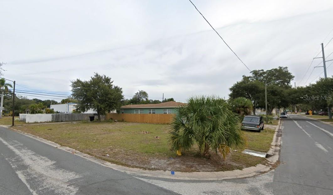 Image 4 of 15 For 2869 Emerson Avenue S