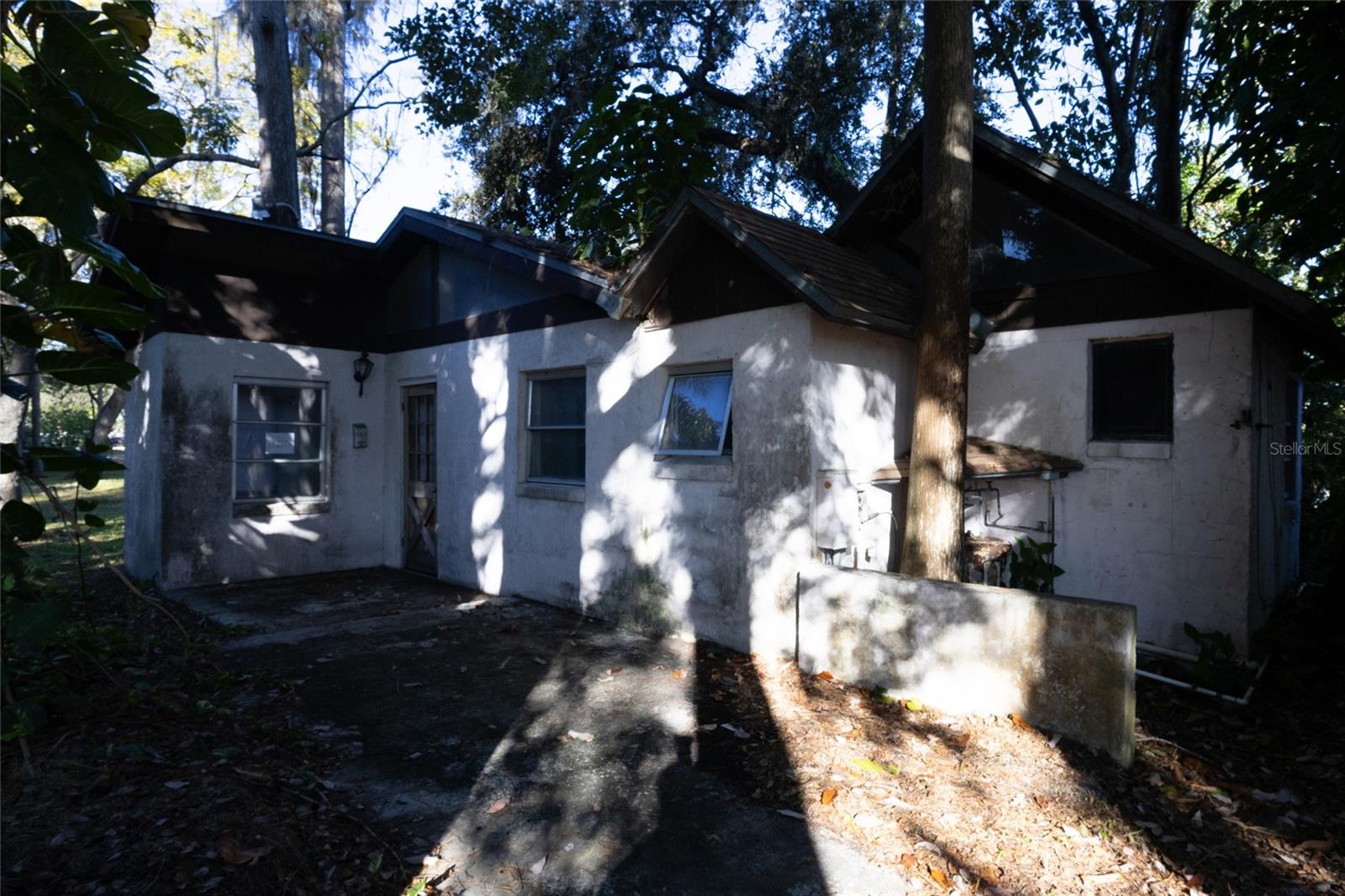 Image 13 of 39 For 4711 Rio Grande Avenue