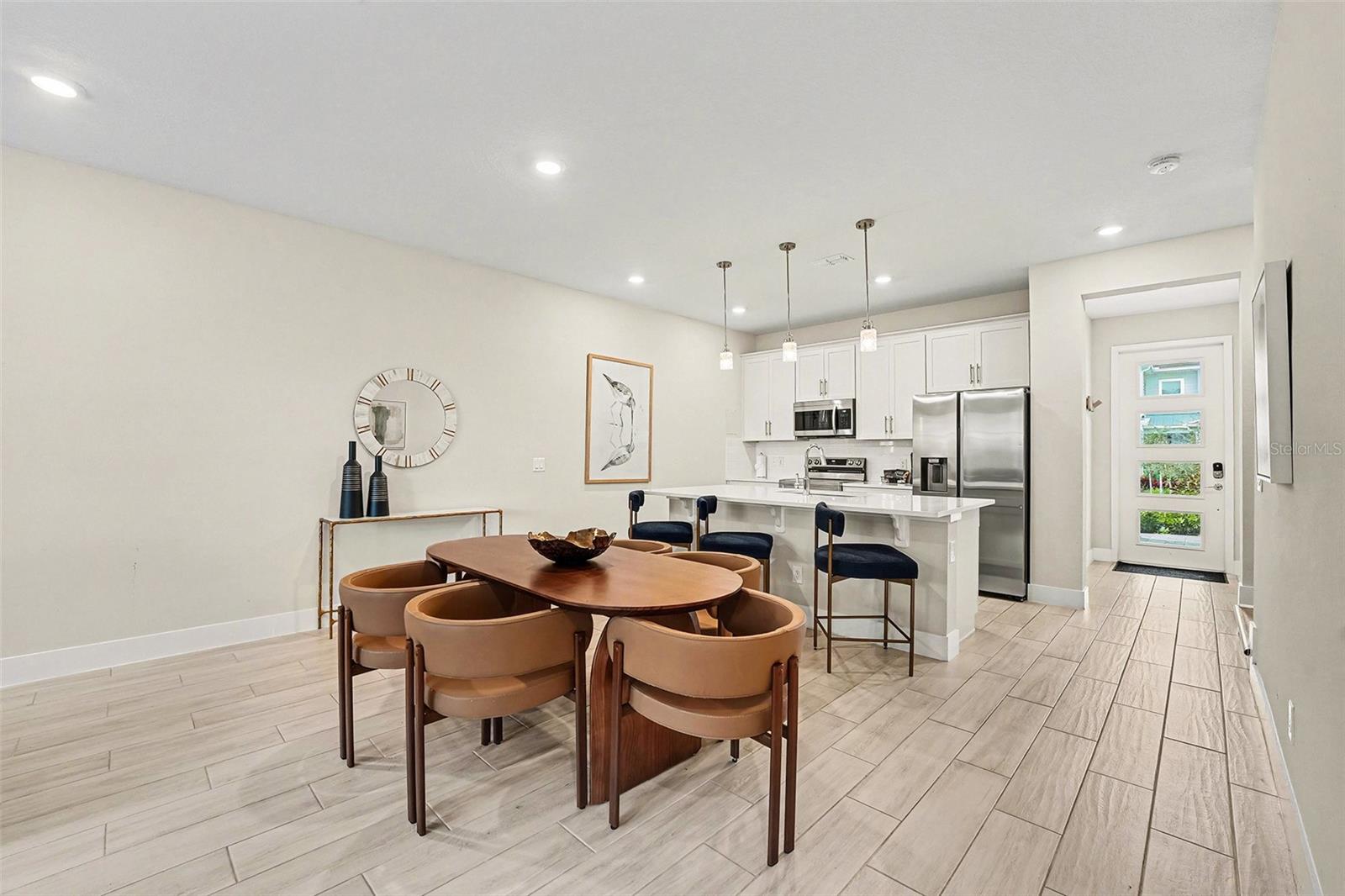 Image 9 of 30 For 7841 Spectrum Drive