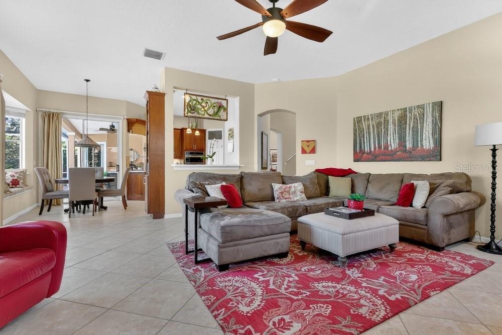 Image 11 of 33 For 8717 Ellesmere Place