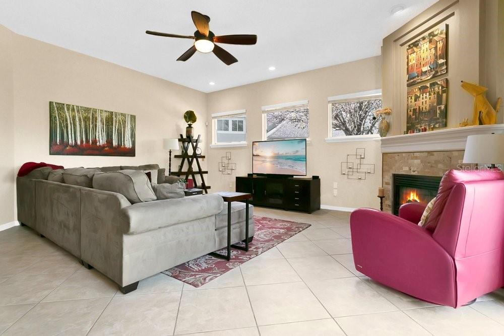 Image 13 of 33 For 8717 Ellesmere Place